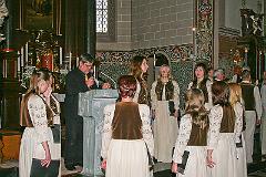 Chor Oreya  Oreya Konzert in St. Maximinus Ellar Mai 2009