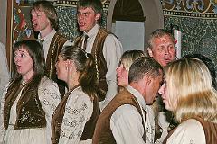 Chor Oreya  Oreya Konzert in St. Maximinus Ellar Mai 2009