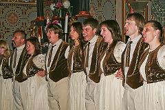 Chor Oreya  Oreya Konzert in St. Maximinus Ellar Mai 2009