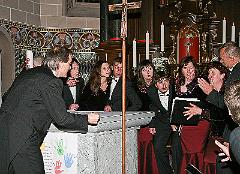 Chor Oreya  Oreya Konzert in St. Maximinus Ellar Mai 2009